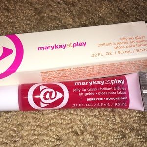 Mary KAY at play jelly lip gloss-Berry Me